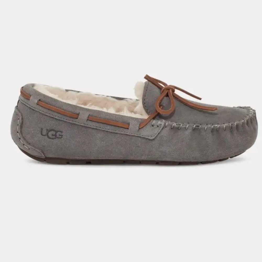 UGG Women’s Dakota